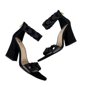Louise et Cie Kaitlee Black Suede Leather Heeled Sandals Womens Size 9.5